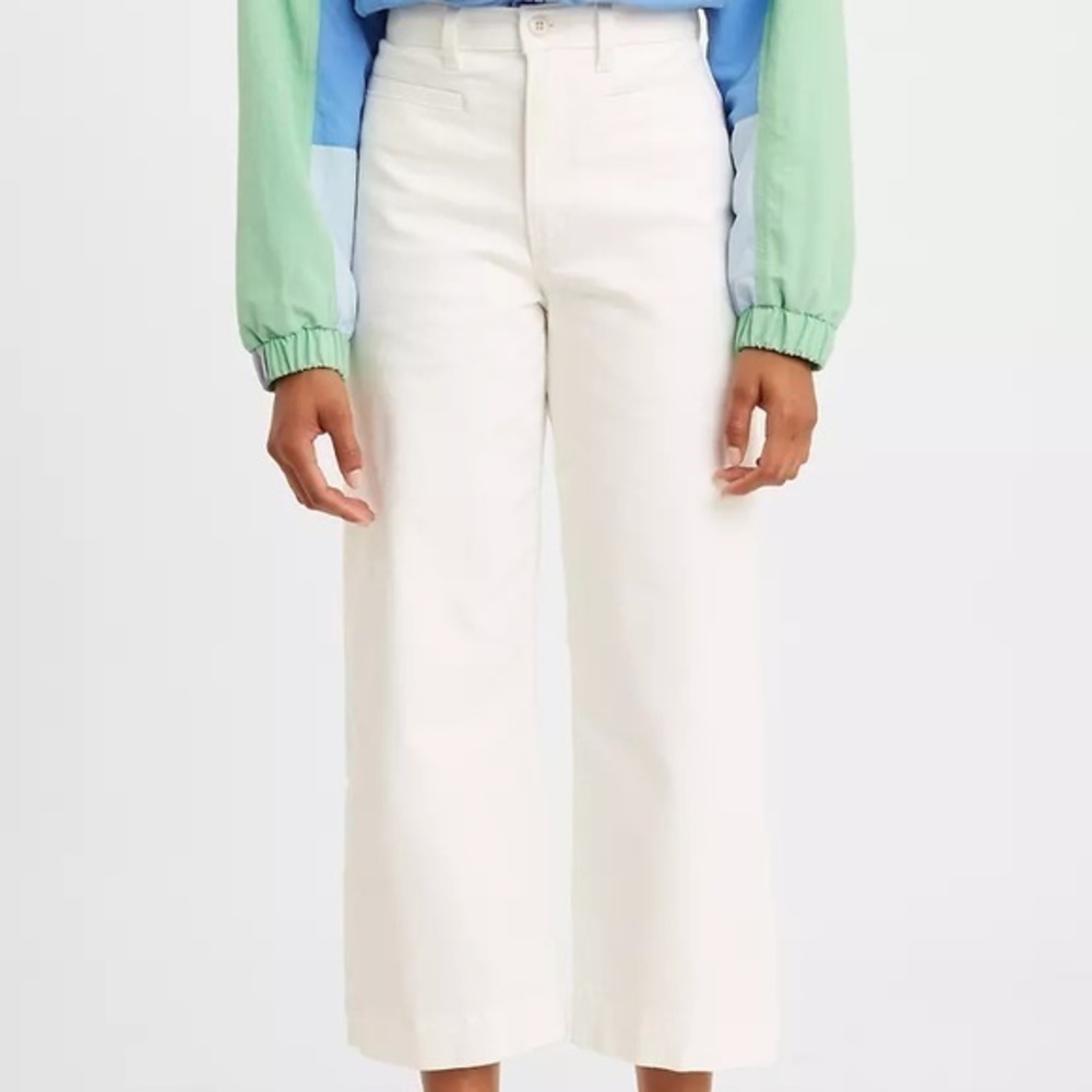 New Premium Levis Ribcage Wide Leg Cropped